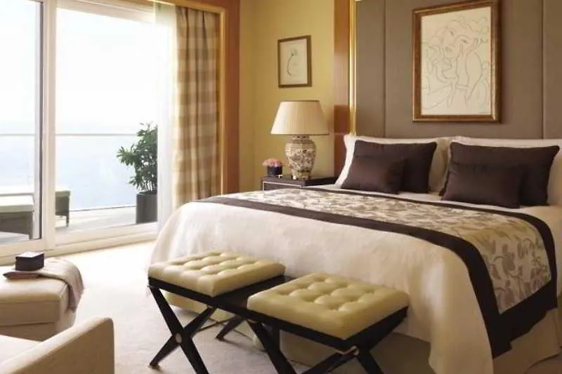 Four Seasons Hotel Beirut 5*,